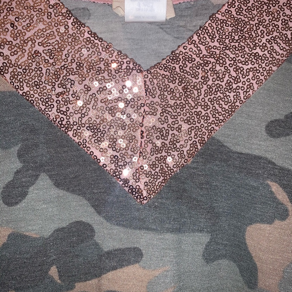 Women’s top - Picture 3 of 8